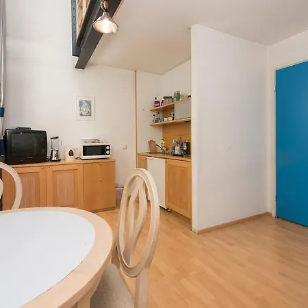 Cozy Loft Near Old Town *